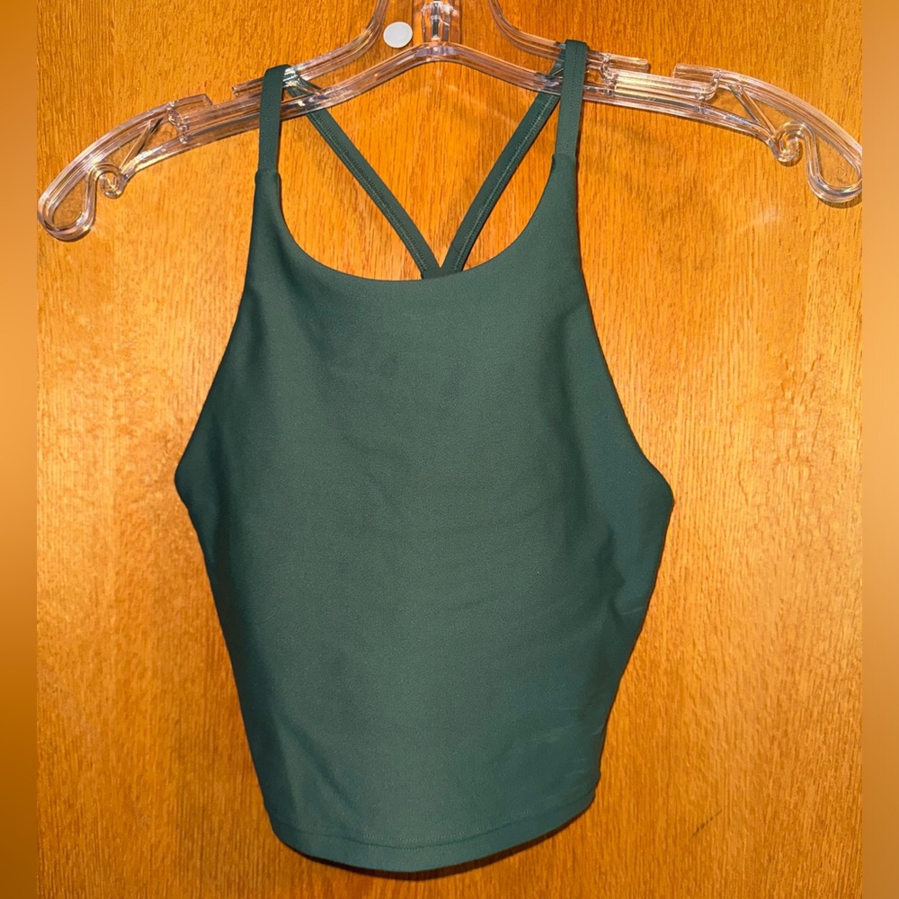 Green active crop top